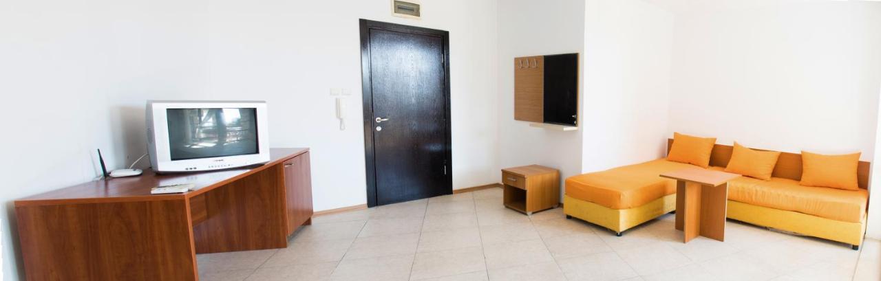 Vm Apartments Robinson Beach Pomorie Exterior foto
